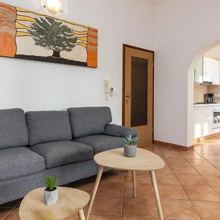 Marea 3 Mit Pool Und Meerblick Apartment Porec