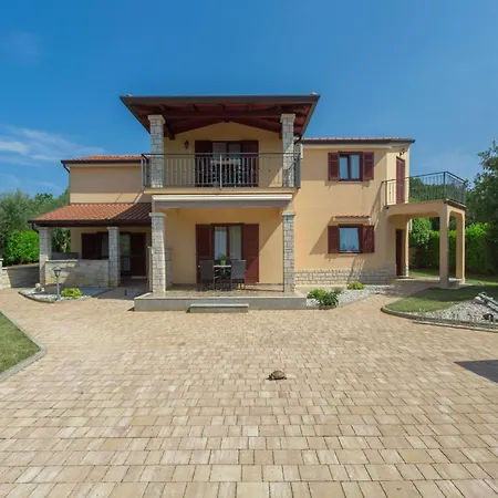 Marea 3 Mit Pool Und Meerblick Apartment *