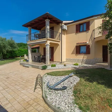 Apartment Marea 3 Mit Pool Und Meerblick